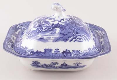 Vegetable Dish with Cover c1920s